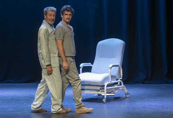 Foto número 4 de la galería de "'Canviarem bolquers...' la nueva comedia de Contrahecho sobre la necesidad de cuidarnos"