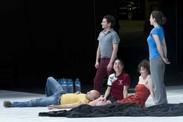 Foto número 7 de la galeria de "La Mutant presenta una programació on el risc i l'experimentació dominen la creació local"