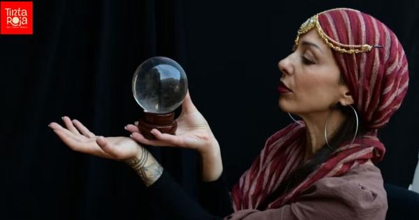 Svetlana Oráculo Teatral
