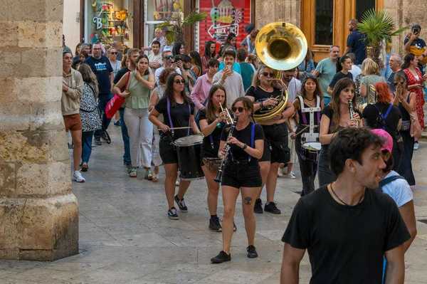 Foto número 5 de la galeria de "AVETID apropa les arts escèniques al públic en una temporada diversa i plena de reptes"